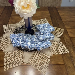 pier 1 White & Blue Dinner napkins Set of 6 20x20 - Picture 1 of 4