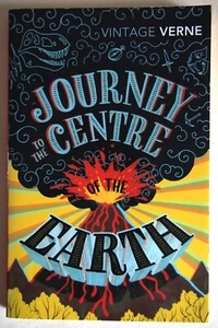 JOURNEY TO THE CENTRE OF THE EARTH / JULES VERNE / CLASSIC SCI-FI / PBK 2011 - Picture 1 of 2
