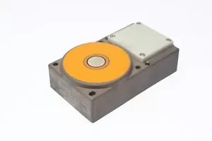 SIEMENS 3SG 1667-1BJ87 Ultra Sonic Sensor - Picture 1 of 3