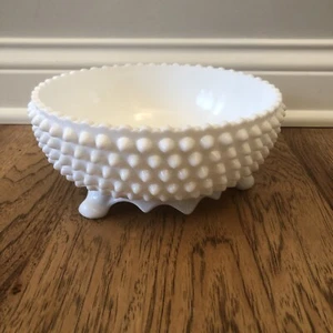 Fenton Milk Glass Hobnail 3 Toed Footed Bowl Dish White 8" Wide Vintage READ - Picture 1 of 12