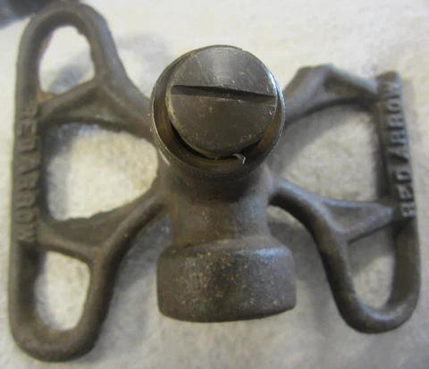 1 Antique,VTG 512 Red Arrow Hancock  Lawn,Garden Sprinkler cast iron,for parts Cover