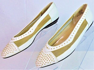 CARYSMA Genuine Leather, Nery White, Slip-on Shoes, Women's Size 9M - EUC - Foto 1 di 10