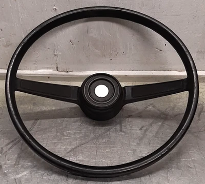 Jeep CJ5 CJ7 CJ8 1976-1986 negro stock volante de 2 radios con botón de bocina Foto 1 de 4