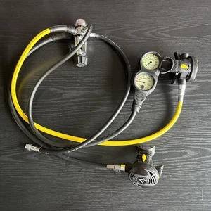 Pulpo regulador de buceo Sherwood con medidores de profundidad, medidor PSI y brújula usado - Imagen 1 de 8