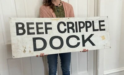 Antiguo letrero de matadero de colección muelle de carne lisiado ganado vaca novillo granja ganado Foto 1 de 4