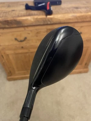 Taylormade Stealth #4 Hybrid / 22 Grad / Stiff Flex Fujikura Ventus Red 7 - Bild 1 von 4