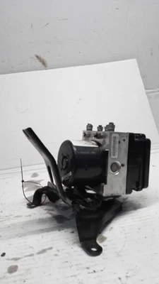 2016 Honda Odyssey ABS Modulator Assembly OEM 57111TK8A60 121k Miles Foto 1 de 4