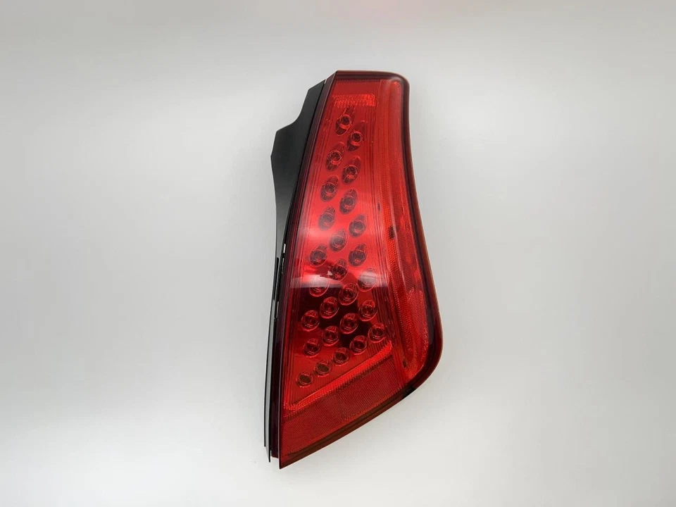 Luz trasera derecha Nissan Murano 2006-2007 3,5 L AWD -SL- 42600 Foto 1 de 4