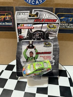 Kyle Busch #18 M&M 2015 Nascar Cup Series Champion NASCAR Authentics 1:64 Wave 5 Foto 1 de 4
