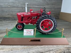 Specast McCORMICK-DEERING FARMALL M FARM TRACTOR best of Show sign- 1/16 RESIN