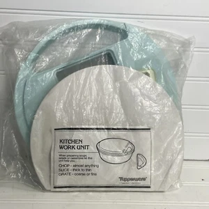 VTG RARE Mint Green Tupperware Kitchen Work Unit 1986 Chop-Slice-Grate No bowl - Picture 1 of 5