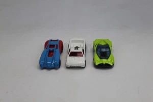 Lot of 3 Hot Wheels Cars Stunt Team CUL8R, V5334, Bedlam  Die Cast Car 1: 64 - Picture 1 of 6