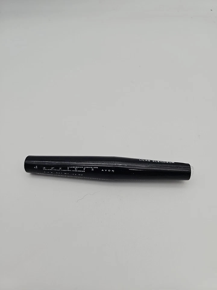 Avon dazzlers luminous liquid Eye Color eyeshadow - dazzling lilac - Image 1 of 1