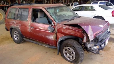 93-95 Nissan Pathfinder Rear Axle Assembly 3.0L AT XE RWD - Image 1 of 4