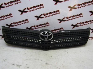 TOYOTA COROLLA VERSO 2002-2004 FRONT BUMPER TOP UPPER CENTRE GRILL - XBGL0243 - Picture 1 of 3
