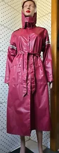 Vintage 70-80s AGU SPORT Women's Burgundy Raincoat Hood Size S/M Chest-104cm/41" - Picture 1 of 21