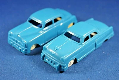 Plasticville - O-O27 - #V-6 - Original vintage Dark blue Autos - HTF Colors  - Image 1 of 4