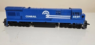 HO Atlas U36C Conrail 6889 Locomotive - Image 1 of 4