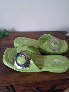 Shelly's London Green Thai Croc Sandals Brand New Fashionable Shoes UK 7 EU 40 - Picture 1 of 12