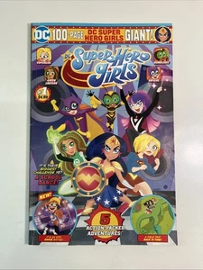 DC Super Hero Girls 100 Page Giant #1 (DC Comics) 2019 - Picture 1 of 9