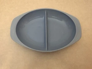 Pyrex 1063 - Delphite Blue - 1 1/2" Quart Partitioned Oval Casserole Dish - Picture 1 of 7