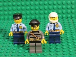Lot of 3 Town City Police officer LEGO Minifigures Burglar Prisoner Bandit PB36 - Picture 1 of 2