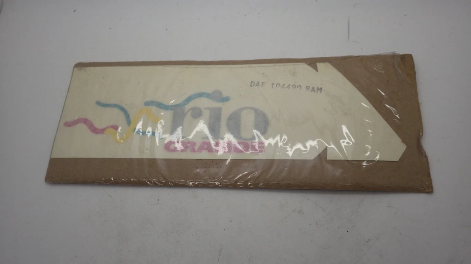 NUEVO Genuino Austin Rover Metro Rio Grande Edición Especial Calcomanía Pegatina Insignia - Imagen 1 de 1