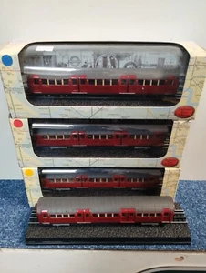 EFE 1938 London Tube Stock PICCADILLY LINE Set of 4 Cars. - Picture 1 of 8