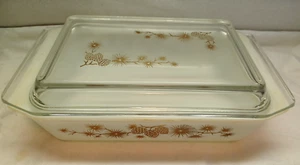 Vtg. PYREX 1961 Casserole Dish 550 C35 Golden Pinecone 2qt W/ Lid 11"x7" Cream - Picture 1 of 14