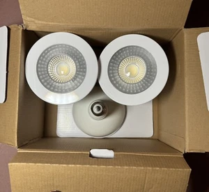 90-Watt Equivalent PAR38 Non-Dimmable LED Light Bulb Daylight 3pc - Picture 1 of 3