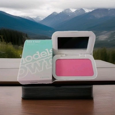 Models Own Rock N Rosy Powder Blusher, Star Dust 08, 2.7g - Image 1 of 4