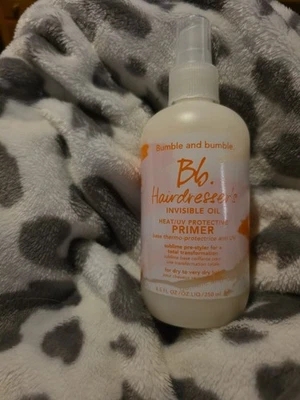 Primer de aceite invisible para peluquería Bumble and Bumble 8,5 oz Foto 1 de 2