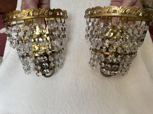 Vintage Crystals Sconce Wall Light - Demi 3 Tier Mid Century French Regency Vibe - Picture 1 of 5
