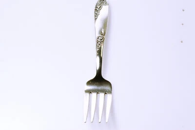 Детская вилка LUNT Sweetheart Rose серебро 925 пробы 17,2 грамма (ANT3464) - Изображение 1 из 4
