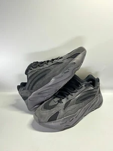 (Size 9M/10W) Adidas Yeezy Boost 700 V2 Vanta FU6684 Sneakers Adults Men - Picture 1 of 7