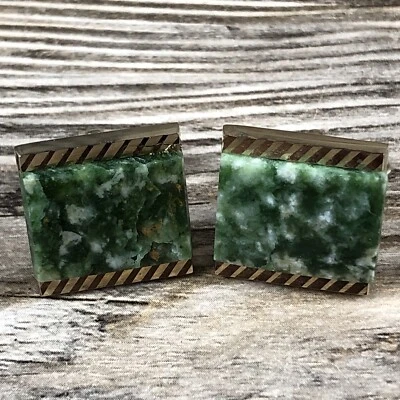 ¿Diópsido vintage? ¿Mármol Connemara? Gemelos de piedra Foto 1 de 3
