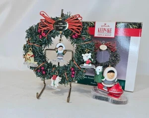 Hallmark Frosty Friends Lot 1995 Ornament Wreath and Miniatures 1990 - Picture 1 of 3