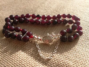 Vtg Natural Garnet Beaded two row Solid 925 Sterling Silver Bracelet Bangle - Picture 1 of 6