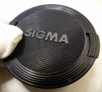 Sigma 55mm Front Lens Cap Snap on type all Black    - Image 1 of 4