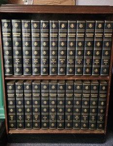 Vintage 1942 Encyclopedia Brittanica Complete 24 Volume Set -Excellent Condition - Imagen 1 de 8