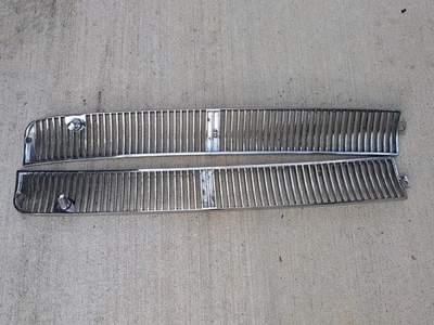 1962 Chrysler Imperial Cowl Vent And Washers Foto 1 de 3