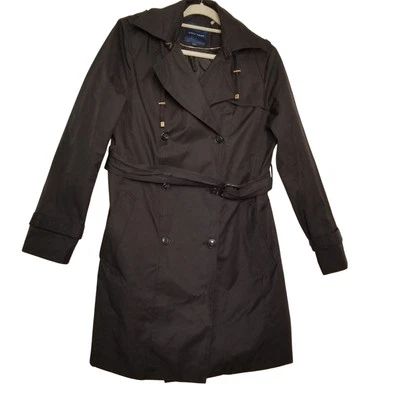 Gabardina para mujer Cole Haan con capucha cinturón doble botonadura color negro azabache talla L Foto 1 de 4