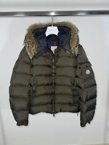 Moncler jacket Byron size 2 olive green - Picture 1 of 15