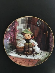 Hummel - Playmates 8 1/8 pulgadas Gentle Friends Series Plato Coleccionista ~ - Imagen 1 de 7