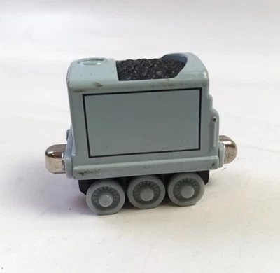 THOMAS THE TANK ENGINE BLUE COAL CARRIAGE MAGNETIC DIECAST. - Image 1 of 4