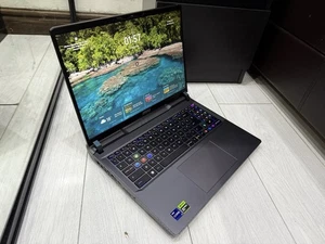 MSI Vector 16 HX A13VHG 16" Gaming Laptop - 1TB SSD - 16GB Ram - Core i9-13980HX - Afbeelding 1 van 18