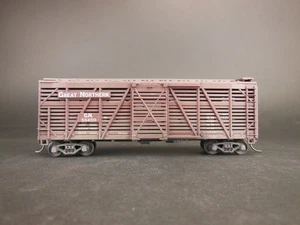 HO SCALE WEATHERED GREAT NORTHERN GN 55400 STOCK CAR - Imagen 1 de 3