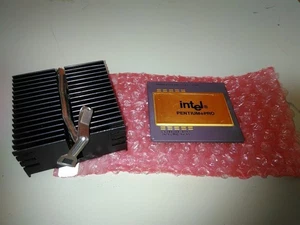 Intel Pentium Pro SY032 200 MHz Socket 8 CPU con disipador térmico - Imagen 1 de 6