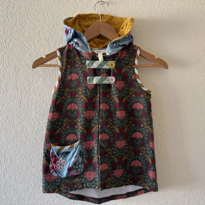 Matilda Jane Wander With Love Vest Hooded Choose Your Own Path Size 8 Floral - Image 1 of 4