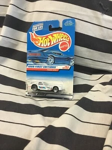 1998 Hot Wheels #657 First Editions 19/40 PANOZ GTR-1 White w/Lace Spoke - Picture 1 of 3